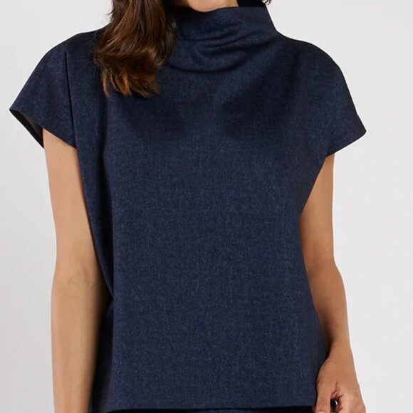 Jude Connally Denim Top. Size M. Navy. NWT. - Picture 1 of 6